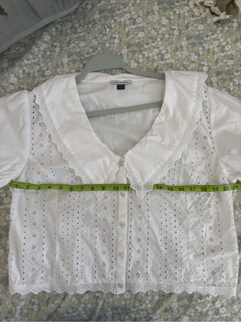 American Eagle Outfitters White Eyelet scalloped collar blouse- NWOT - Picture 6 of 8